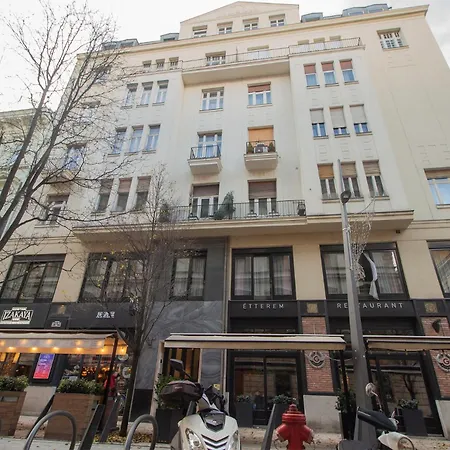 Basilica View With Balcony 公寓