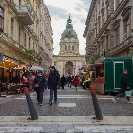 Basilica View With Balcony 公寓