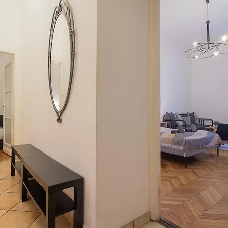 Basilica View With Balcony *